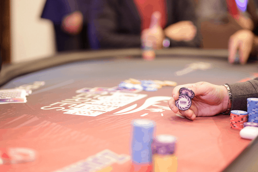 4 sai lầm trên bàn cược Poker khiến người chơi thua sạch