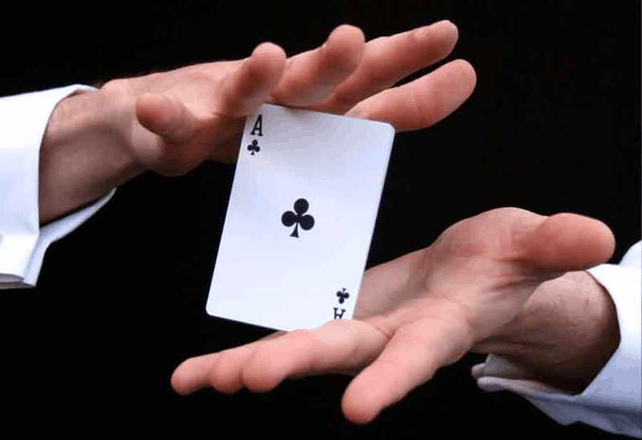 Ngoài luật chơi Poker người chơi nên biết thêm về những điều gì? - Phần 1