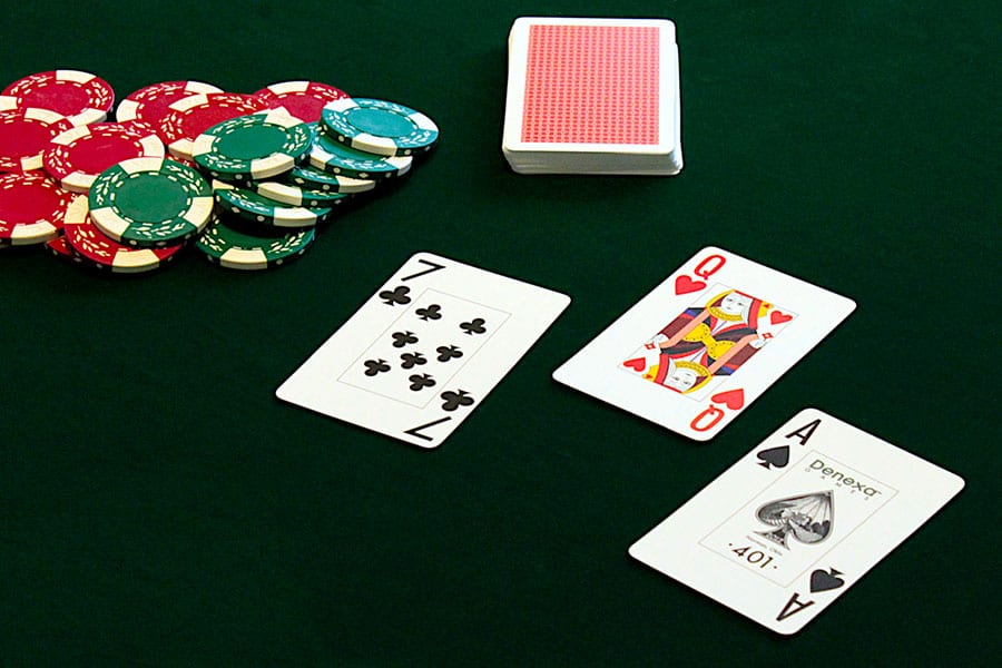Chơi Poker Ba Lá - Three Card Poker một cách vui vẻ và đơn giản