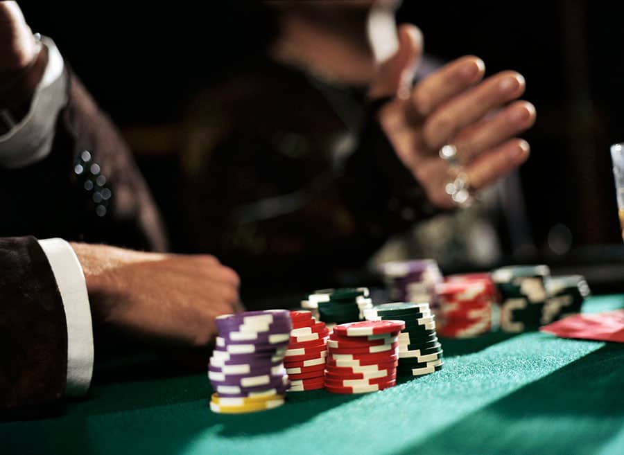 Đánh là thắng với kinh nghiệm chơi Poker đơn giản