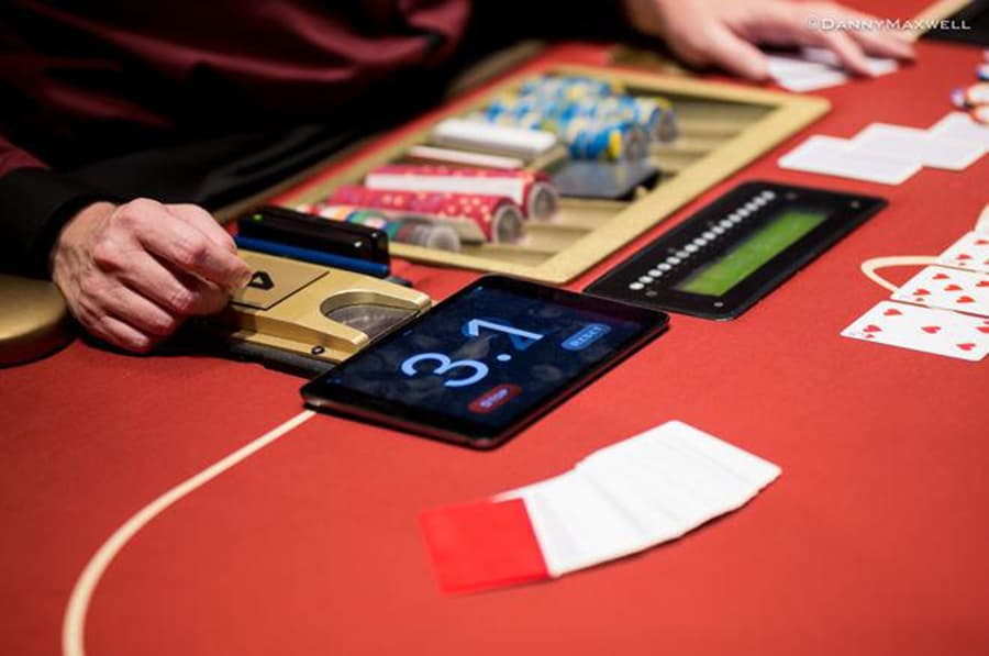Lời khuyên thiết thực nhất cho người muốn trở thành tay chơi Poker chuyên nghiệp