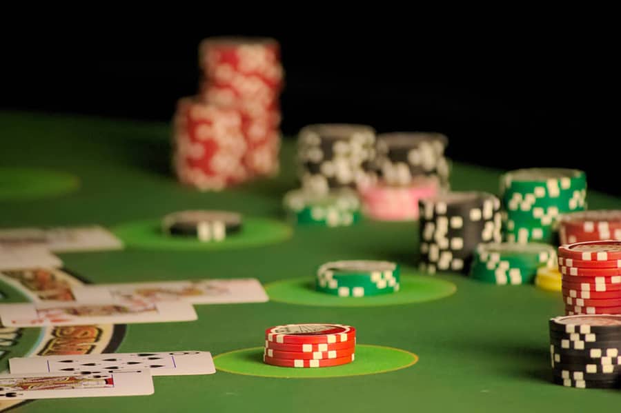 Bài Poker có điểm gì hay mà có được số lượng người chơi ưa thích như vậy?