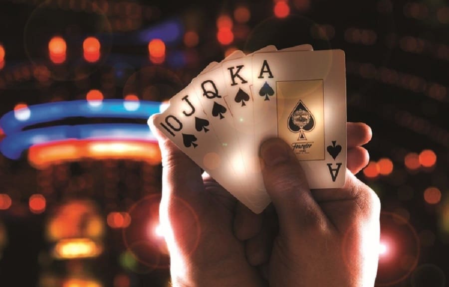 Cách đánh bài Poker chắc thắng mà bạn cần biết