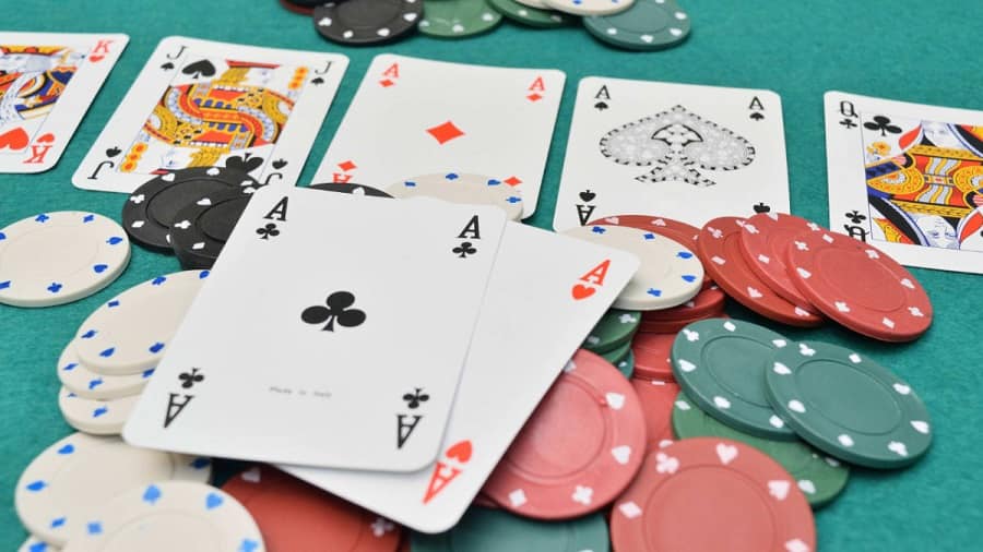 Những kỹ năng cần có của một người chơi Poker online giỏi?